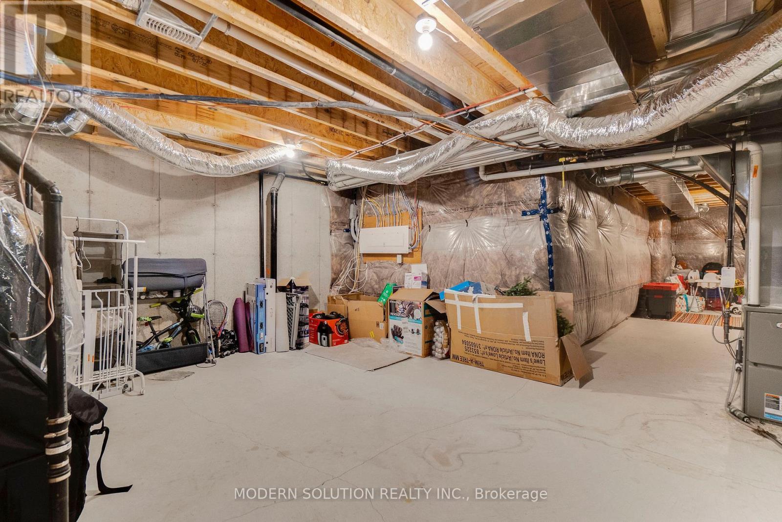 1659 Vellore Crescent, Mississauga, Ontario  L5G 0C3 - Photo 39 - W12922730