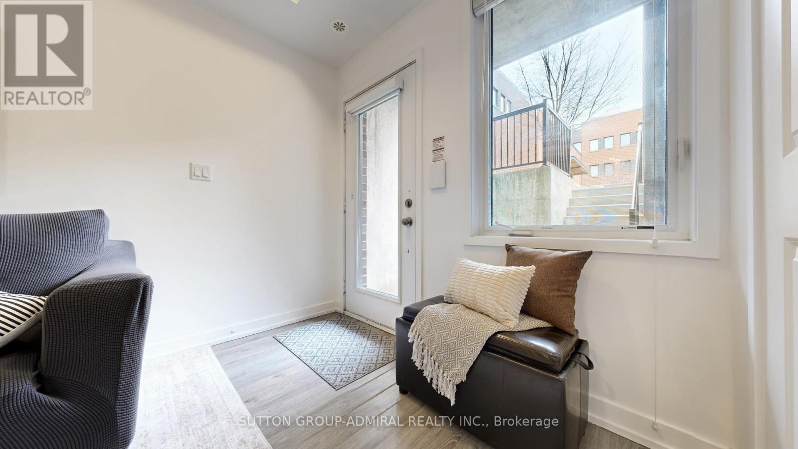 1b - 867 Wilson Avenue, Toronto, Ontario  M3K 0A4 - Photo 3 - W12922758