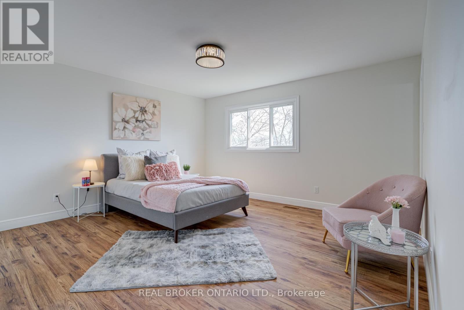 1252 Lakeview Drive, Oakville, Ontario  L6H 2M8 - Photo 16 - W12922764