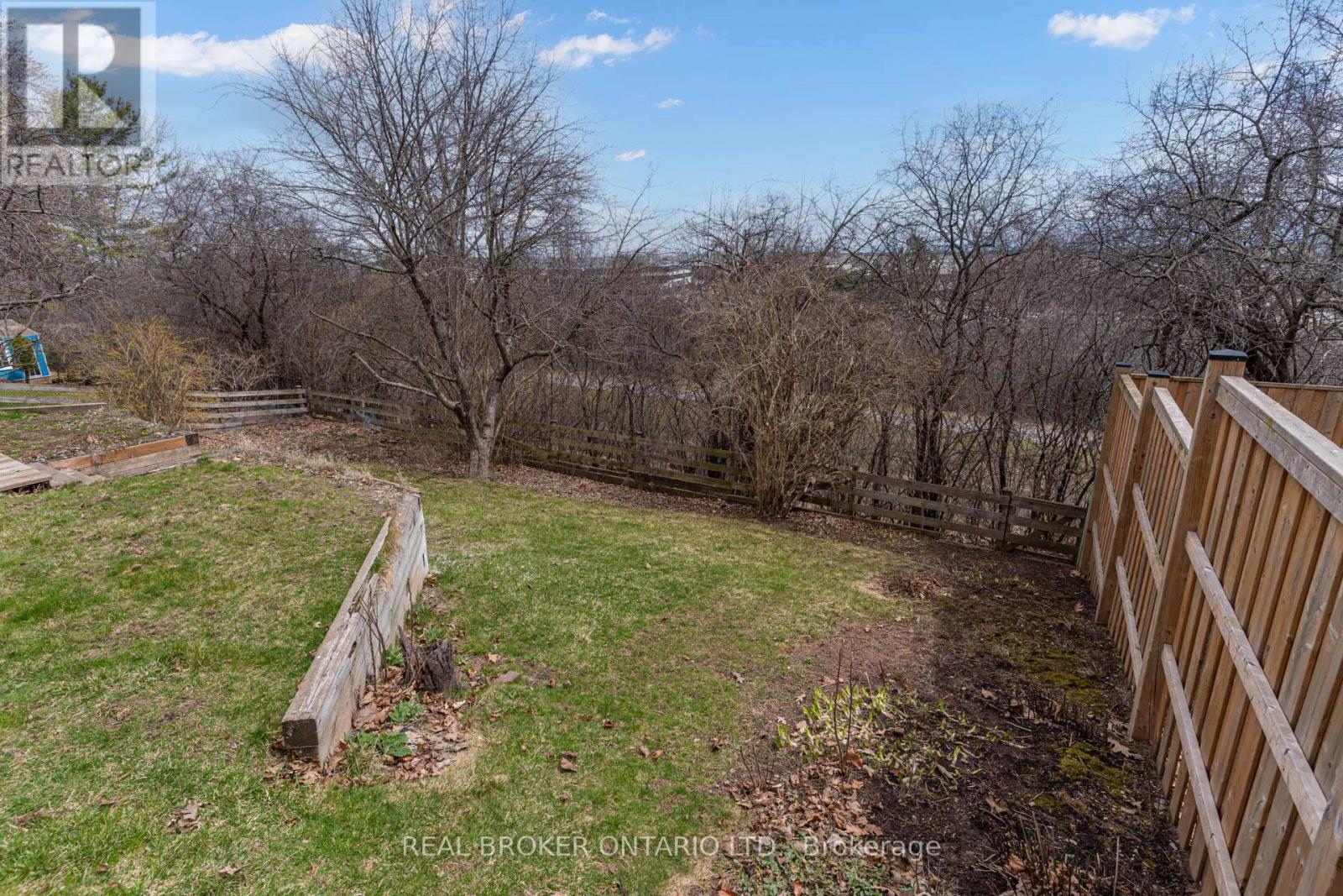 1252 Lakeview Drive, Oakville, Ontario  L6H 2M8 - Photo 46 - W12922764