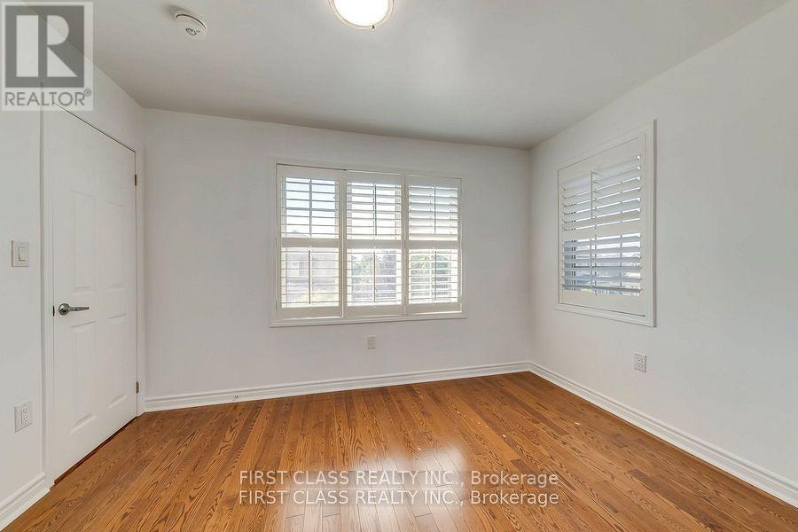 Main - 720 Savoline Boulevard, Milton, Ontario  L9T 0X4 - Photo 22 - W12922786