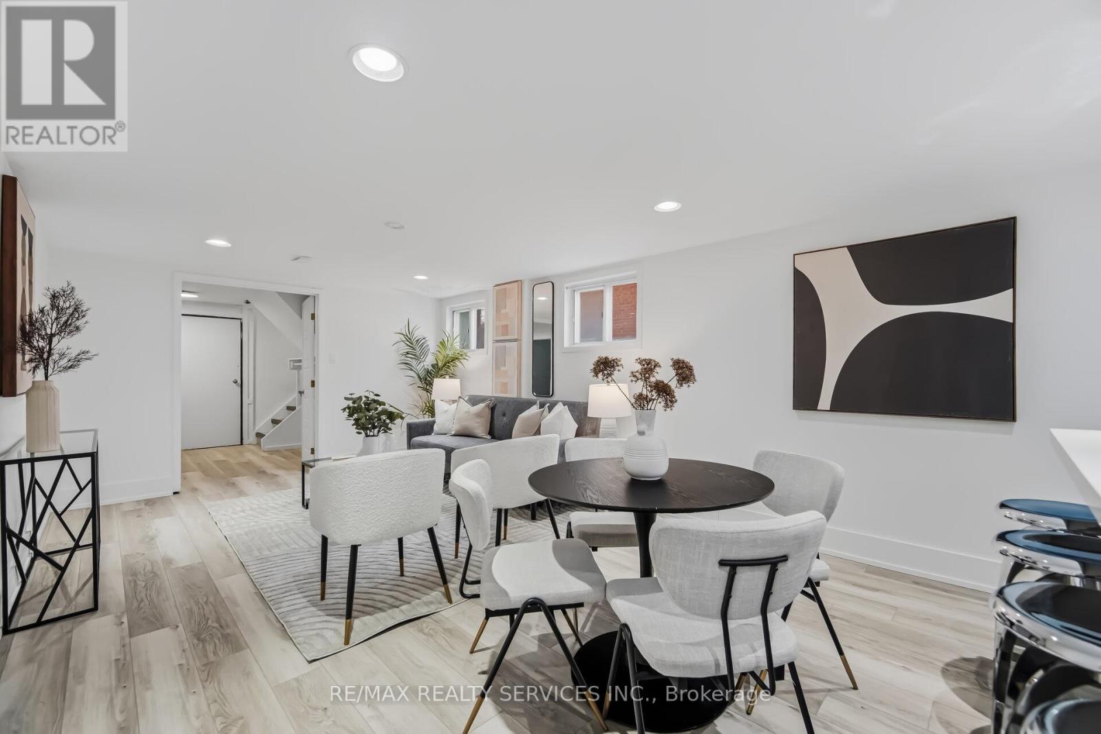 6 Bonnyview Drive, Toronto, Ontario  M8Y 3G6 - Photo 32 - W12922796