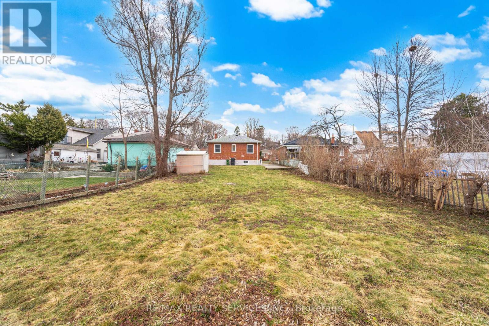 6 Bonnyview Drive, Toronto, Ontario  M8Y 3G6 - Photo 47 - W12922796