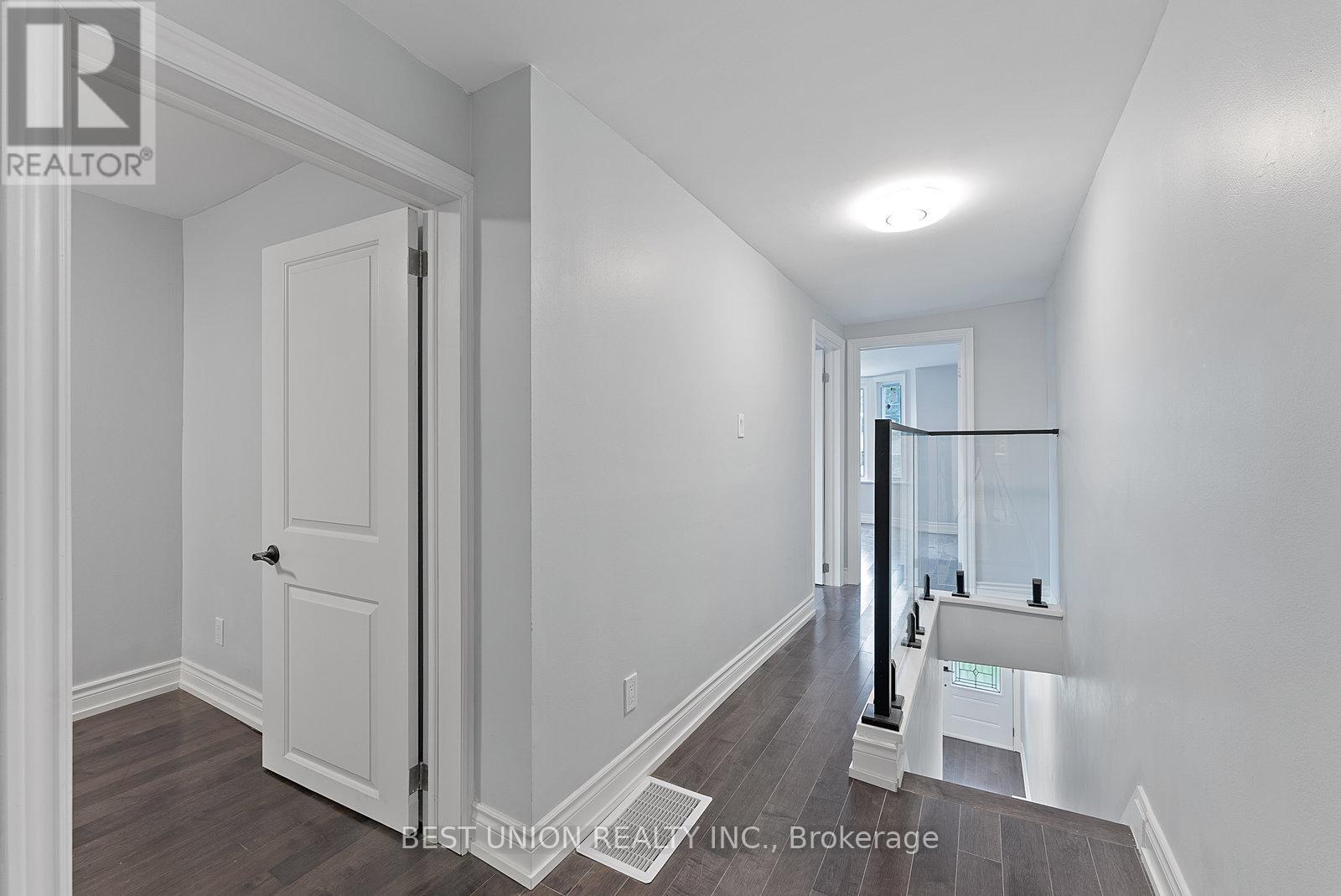 15 Burlington Street, Toronto, Ontario M8V 2L1 - Photo 12 - W12922880