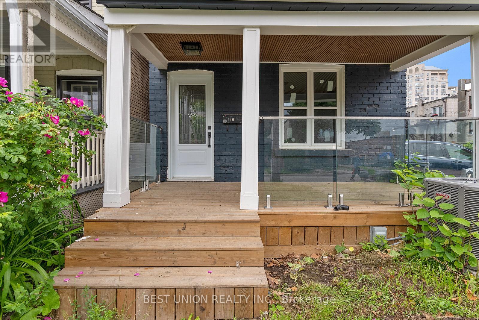 15 Burlington Street, Toronto, Ontario M8V 2L1 - Photo 2 - W12922880