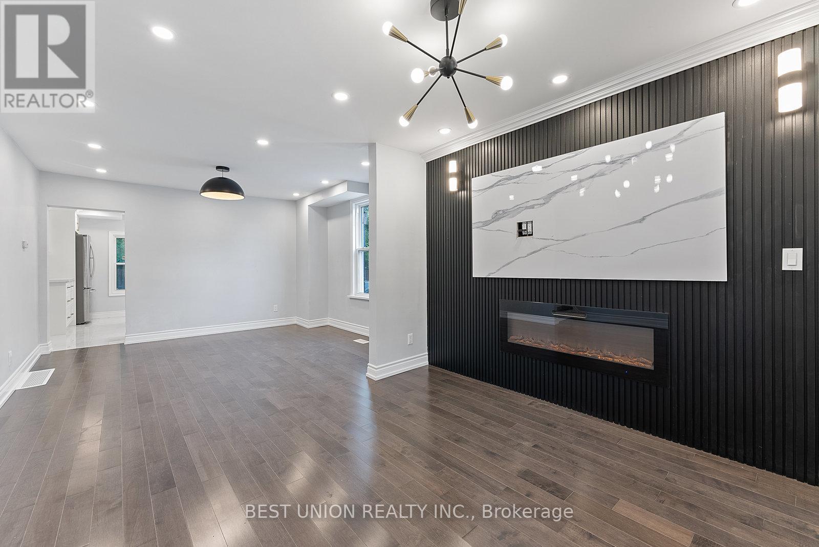 15 Burlington Street, Toronto, Ontario M8V 2L1 - Photo 3 - W12922880