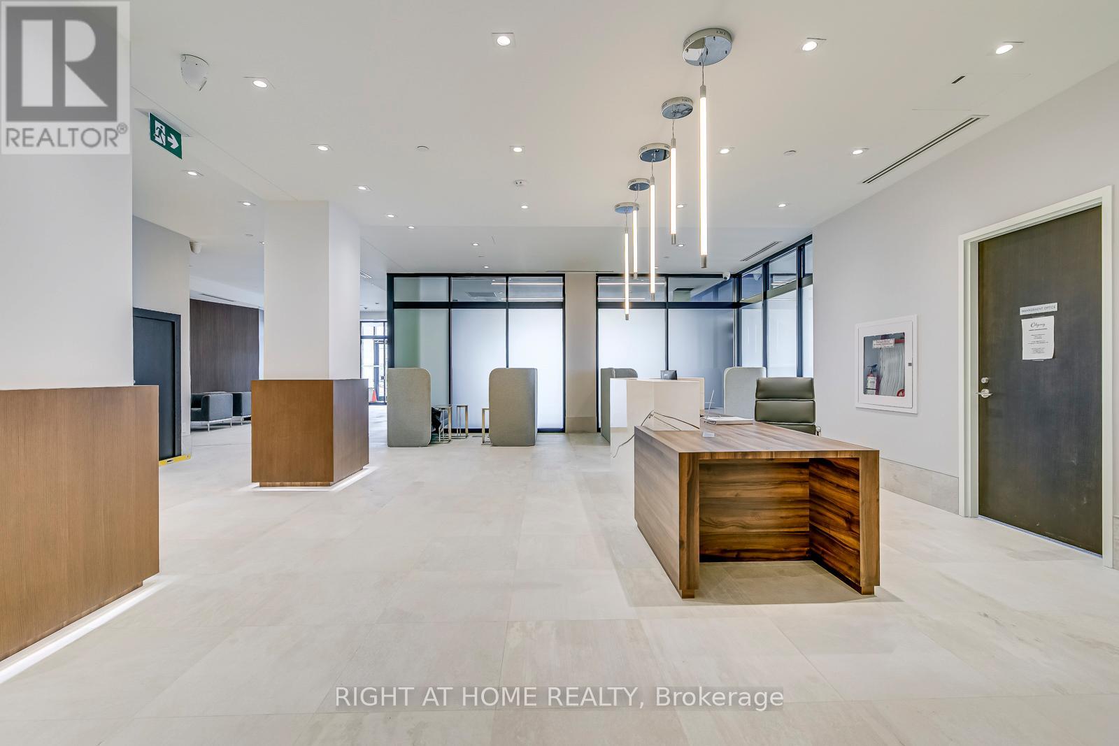 1103 - 385 Winston Road, Grimsby (Grimsby Beach), Ontario  L3M 0J3 - Photo 32 - X12922720