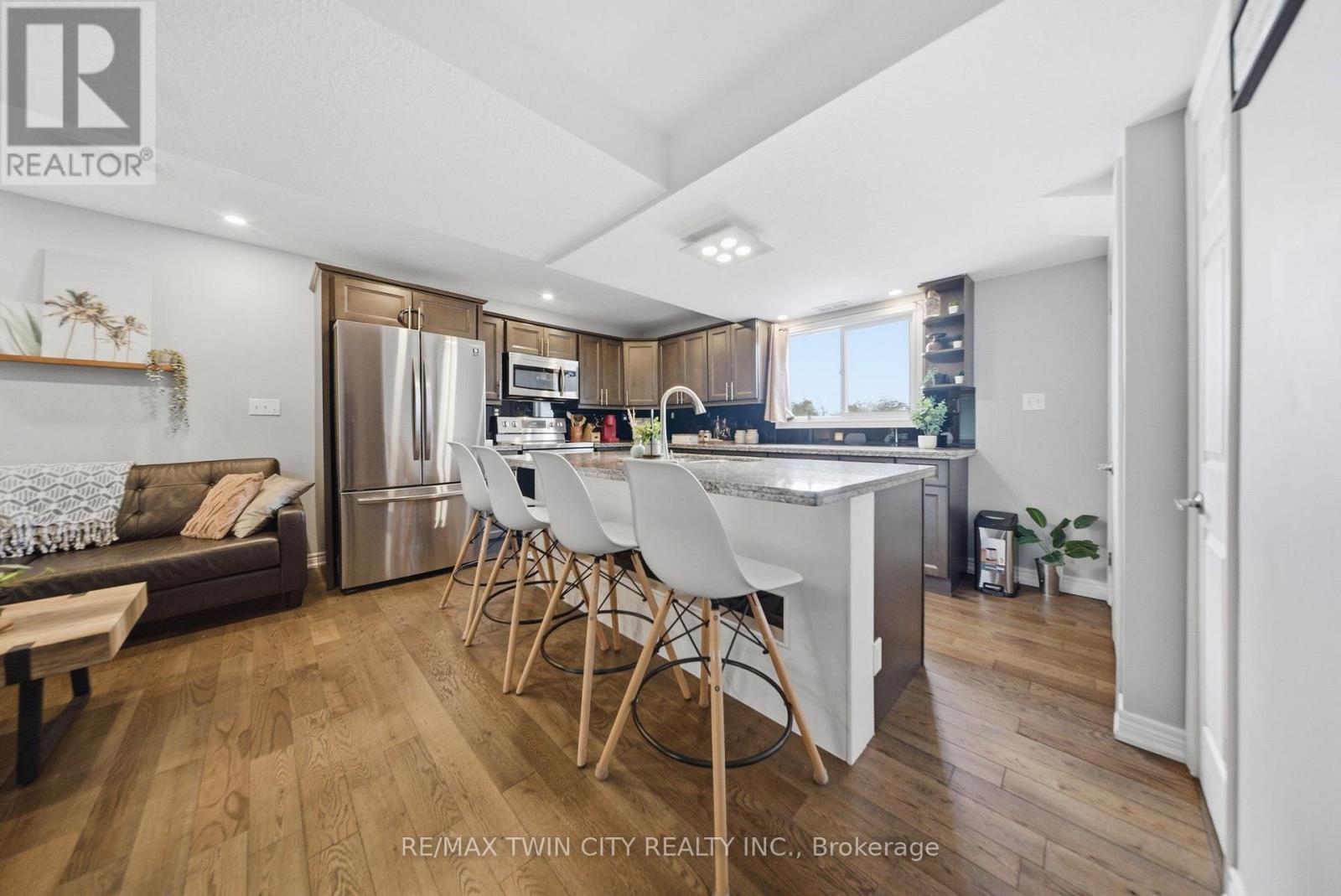 52 River Drive, Norfolk (Port Dover), Ontario  N0A 1N7 - Photo 22 - X12922738