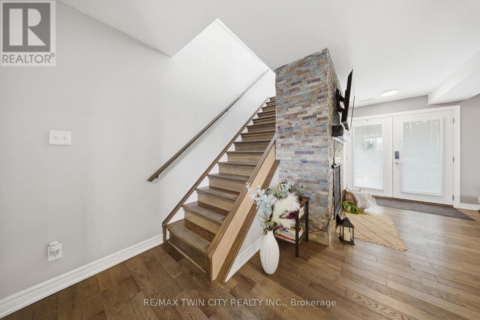 52 River Drive, Norfolk (Port Dover), Ontario  N0A 1N7 - Photo 24 - X12922738