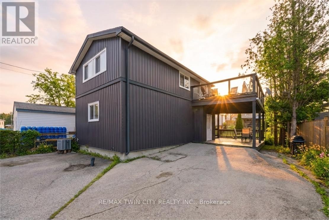 52 River Drive, Norfolk (Port Dover), Ontario  N0A 1N7 - Photo 7 - X12922738