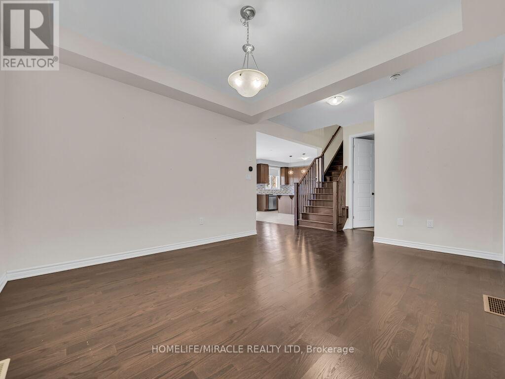 52 Compass Trail, Cambridge, Ontario  N3E 0B7 - Photo 12 - X12922806