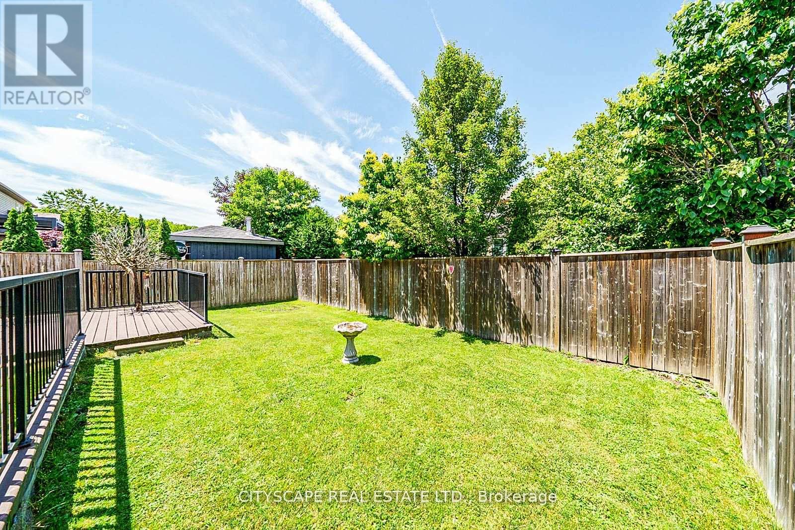 19 Staples Lane, Hamilton, Ontario  L0R 1C0 - Photo 30 - X12922860