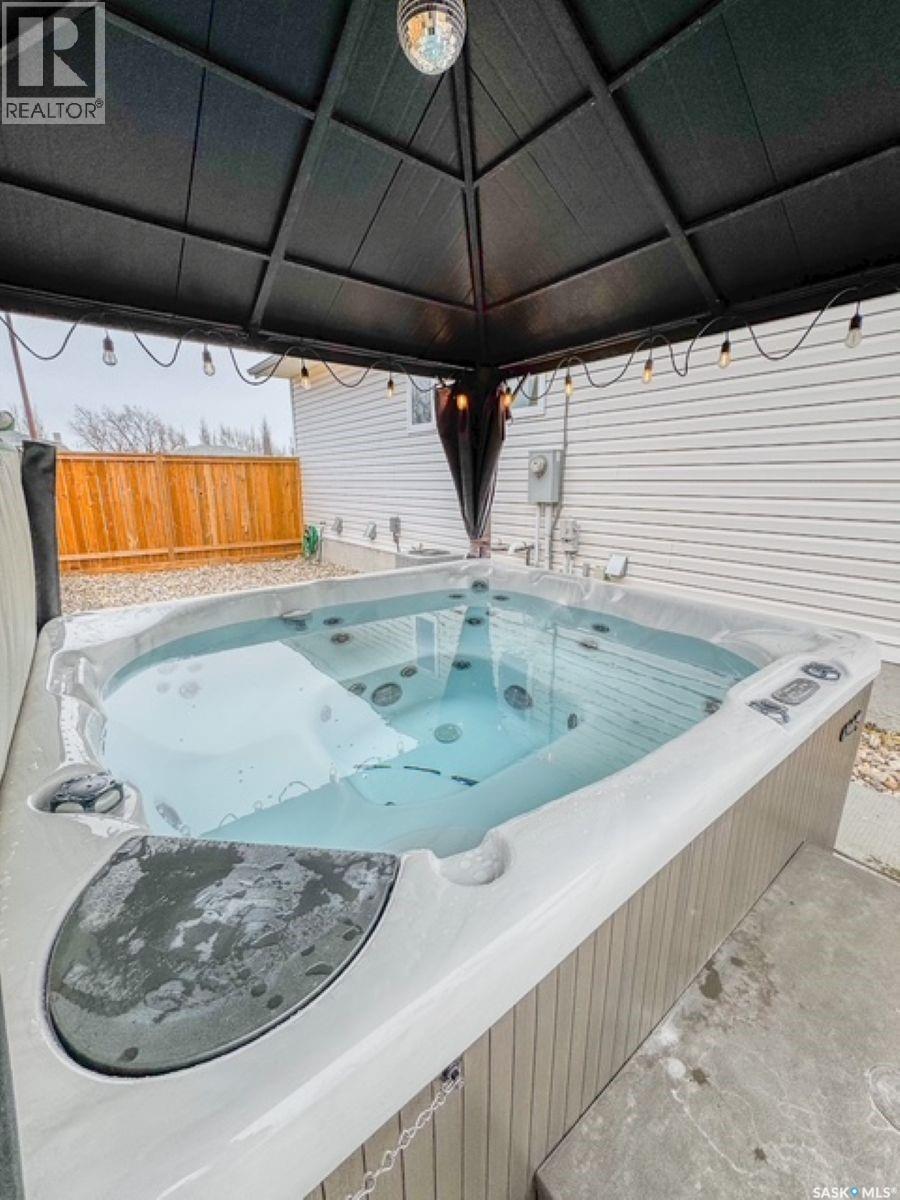 520 Palliser Drive, Swift Current, Saskatchewan  S9H 5C5 - Photo 18 - SK031353