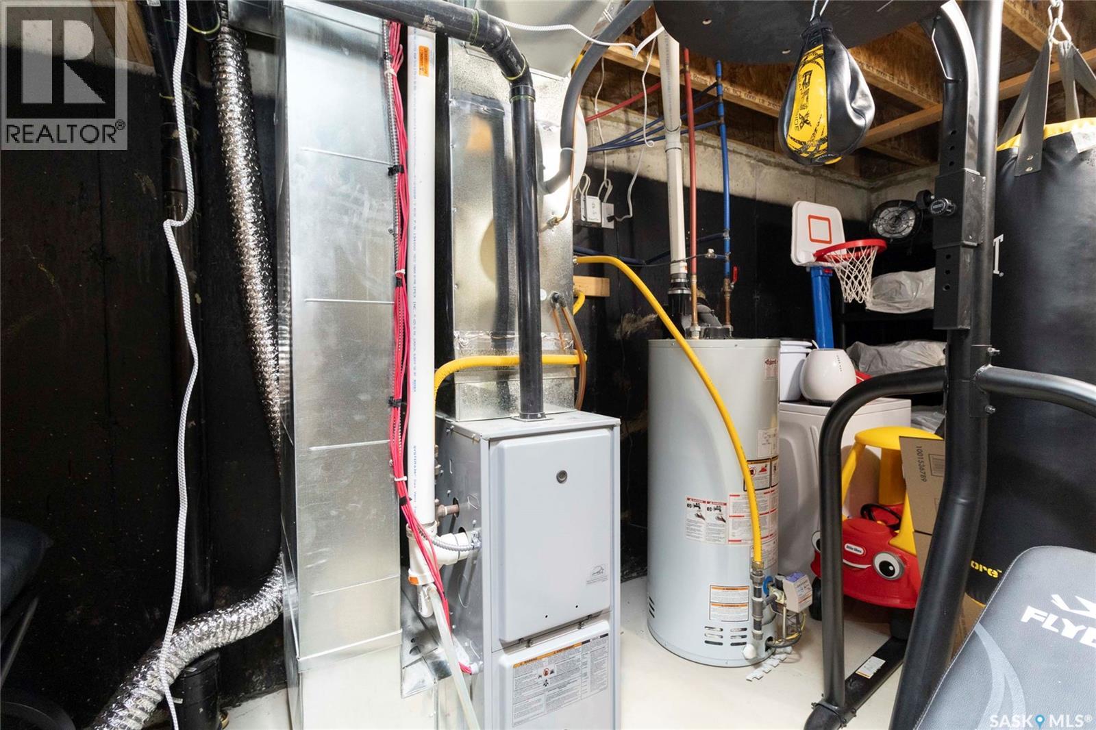 125 135 Ashworth Crescent, Saskatoon, Saskatchewan  S7T 0N1 - Photo 28 - SK031061