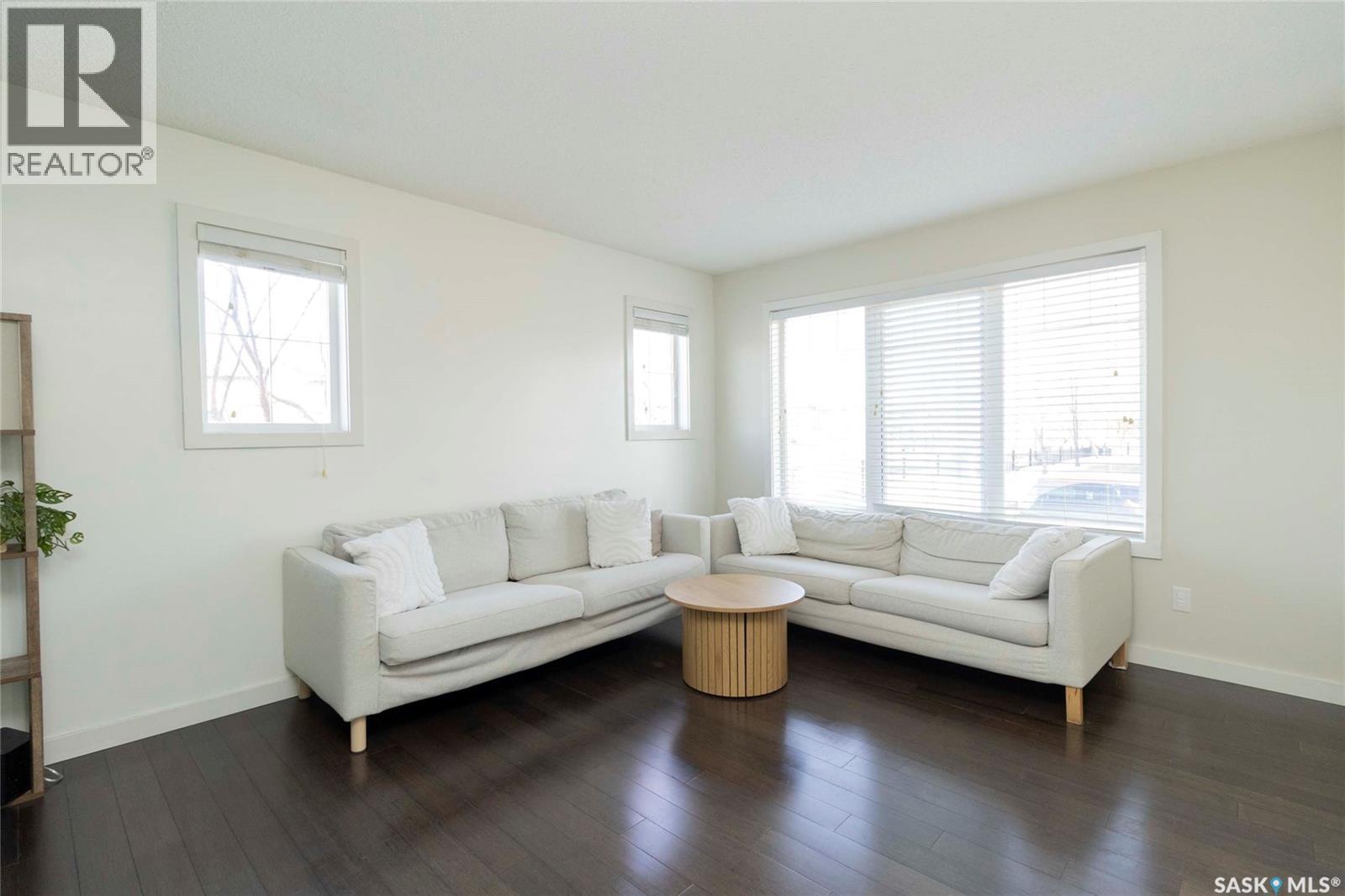 125 135 Ashworth Crescent, Saskatoon, Saskatchewan  S7T 0N1 - Photo 6 - SK031061