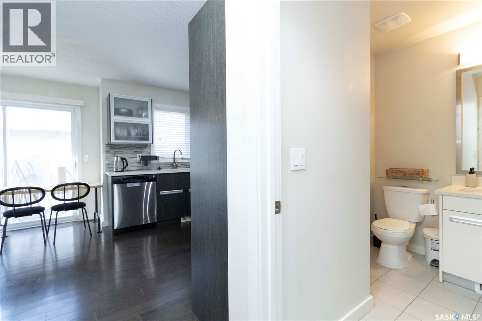 125 135 Ashworth Crescent, Saskatoon, Saskatchewan  S7T 0N1 - Photo 7 - SK031061