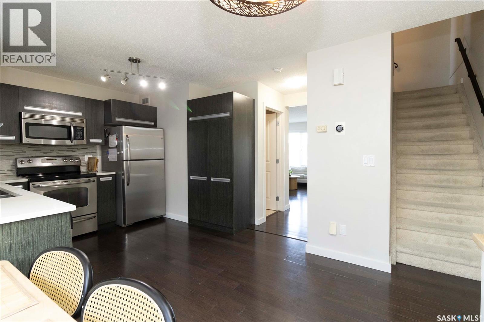 125 135 Ashworth Crescent, Saskatoon, Saskatchewan  S7T 0N1 - Photo 9 - SK031061