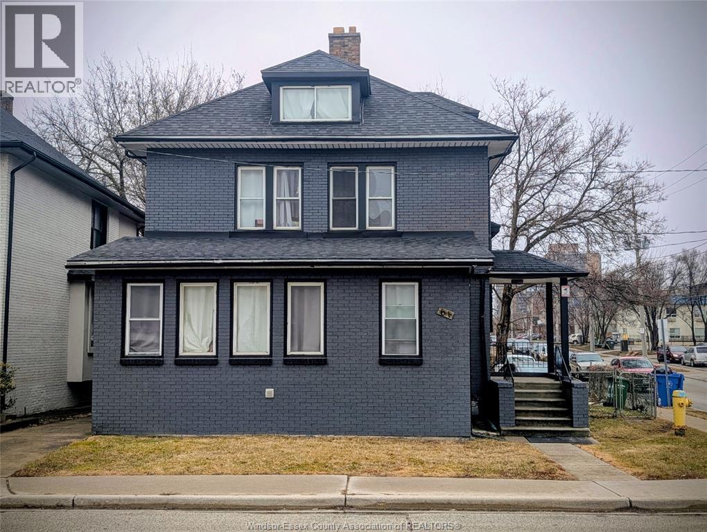 MLS# 26006281: 61 Giles BOULEVARD East, Windsor, Canada