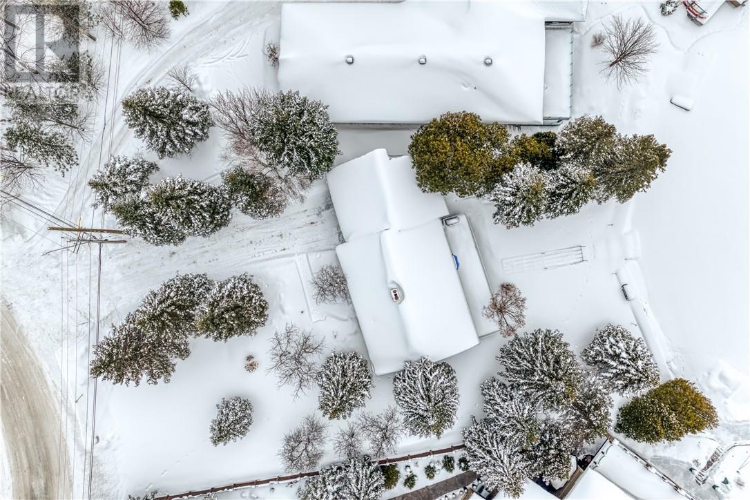 647 Kirkwood Drive, Sudbury, Ontario  P3E 6J6 - Photo 7 - 2126453