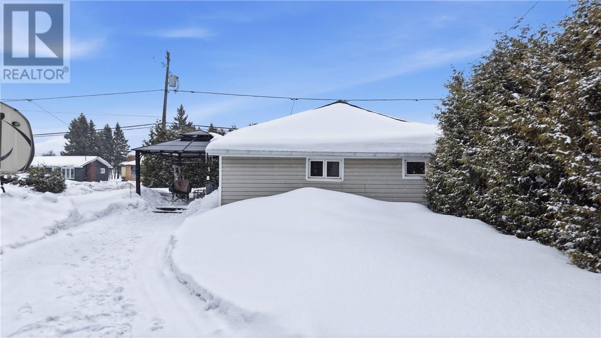 11 Rutland Avenue, Warren, Ontario  P0H 2N0 - Photo 14 - 2126925