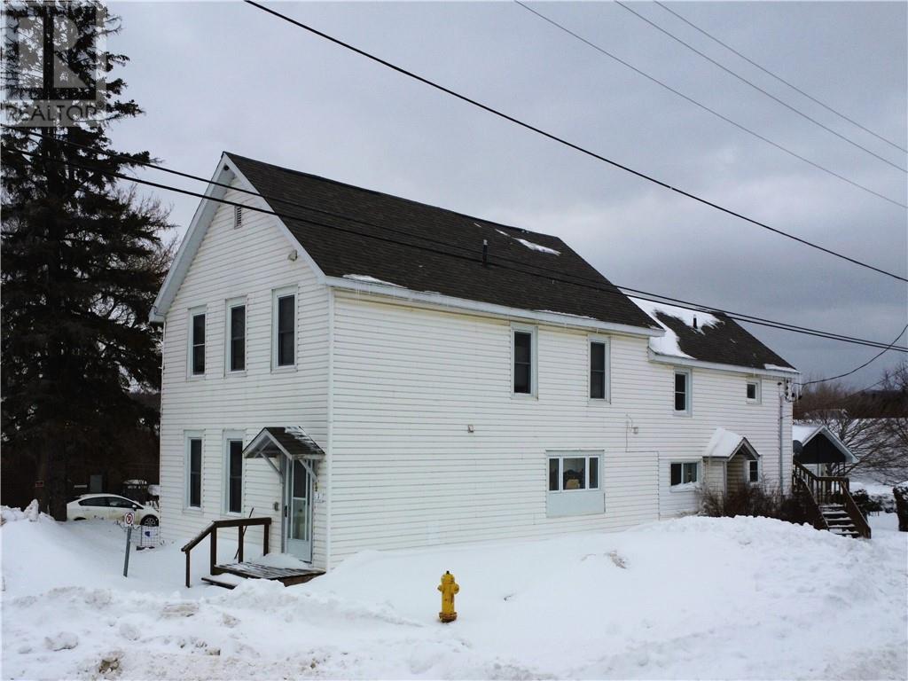 1 Eleanor Street, Gore Bay, Ontario  P0P 1H0 - Photo 2 - 2126854