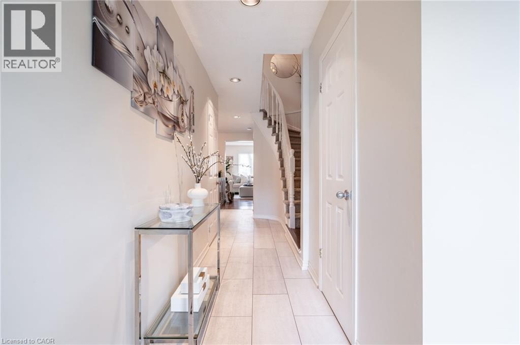 100 Vineberg Drive Unit# 24, Hamilton, Ontario  L8W 3X4 - Photo 4 - 40815247