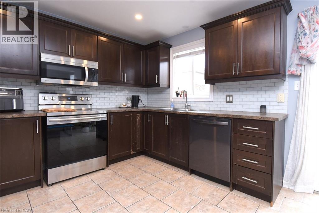 16 Midanbury Way, Mount Hope, Ontario  L0R 1W0 - Photo 11 - 40814640