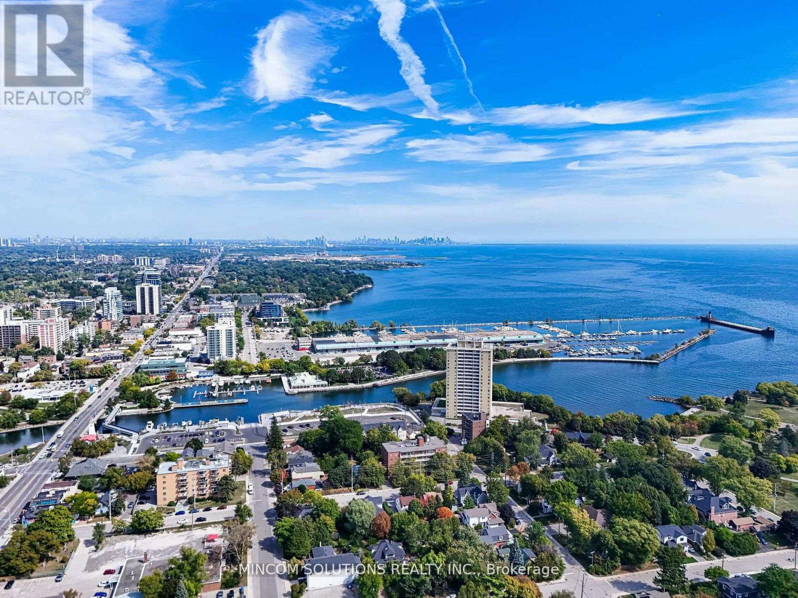 194 Lakeshore Road W, Mississauga, Ontario  L5H 1G6 - Photo 25 - W12660998