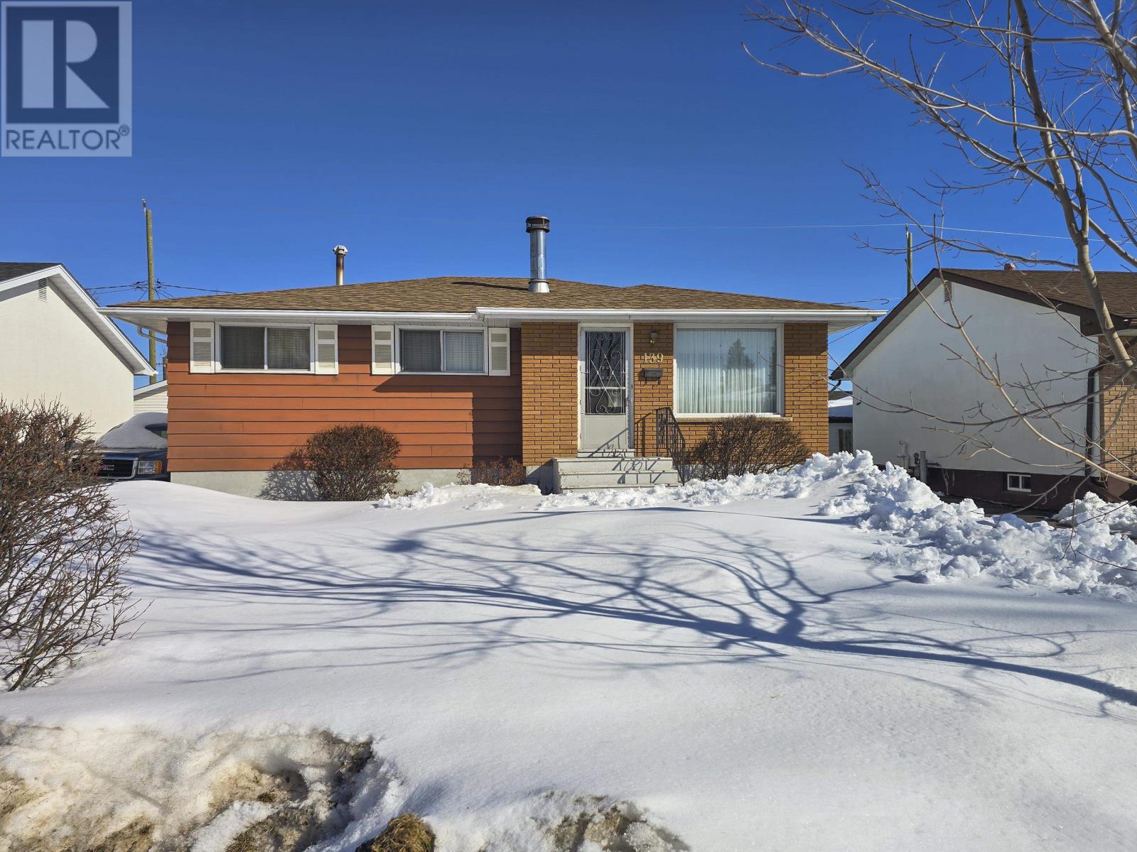 139 Spruce Ct, Thunder Bay, Ontario  P7C 1X9 - Photo 1 - TB2600535