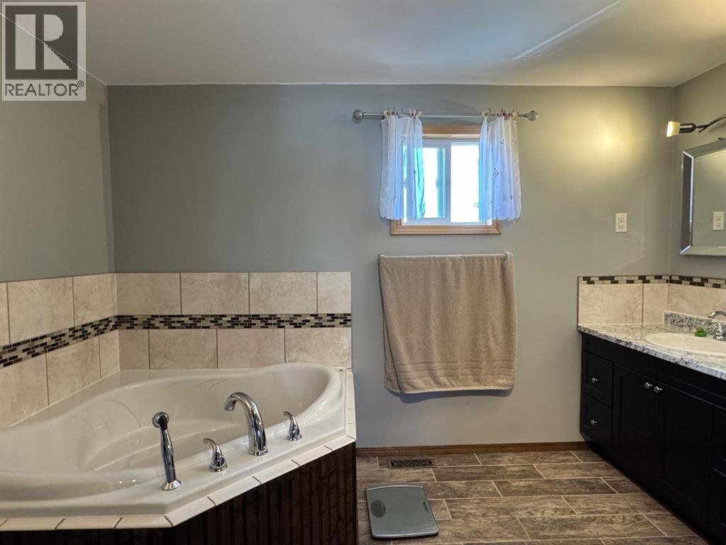 Lorem Ipsum Do, Rycroft, Alberta  T0H  - Photo 15 - DEMO29513916