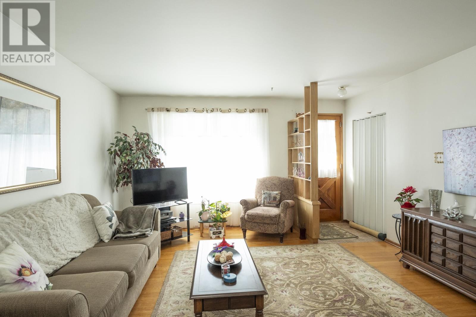 139 Spruce Ct, Thunder Bay, Ontario  P7C 1X9 - Photo 3 - TB2600535