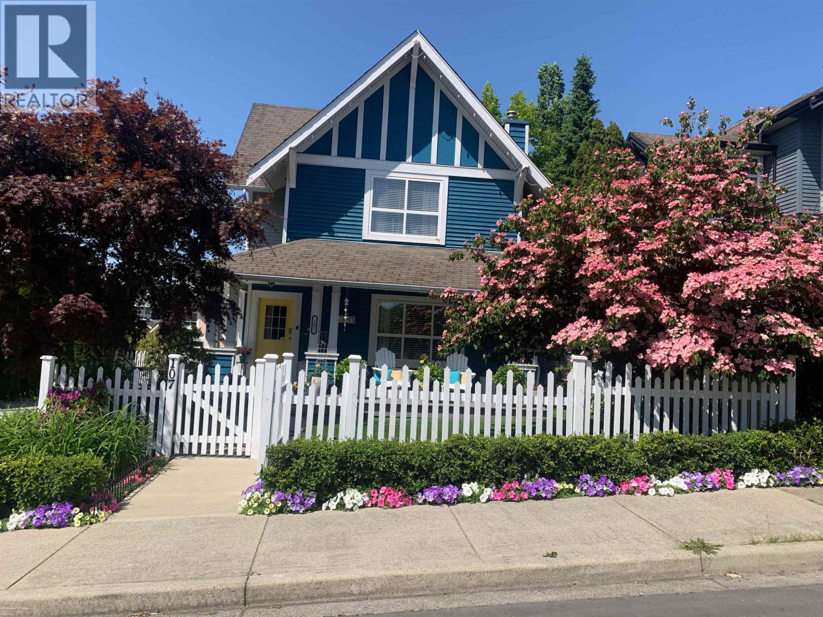 107 STAR CRESCENT, New Westminster, British Columbia