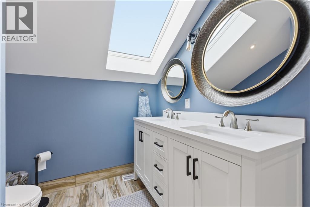 Lorem Ipsum Dolor Sit Amet, Conse, Erin, Ontario  L0N  - Photo 33 - DEMO29518617