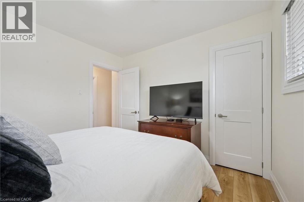 699 Frederick Street, Kitchener, Ontario  N2B 2B3 - Photo 15 - 40815071