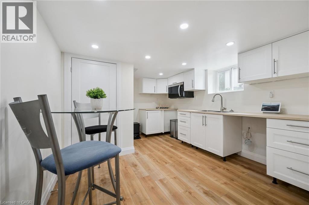 699 Frederick Street, Kitchener, Ontario  N2B 2B3 - Photo 28 - 40815071