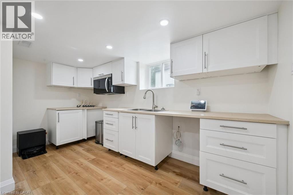 699 Frederick Street, Kitchener, Ontario  N2B 2B3 - Photo 29 - 40815071