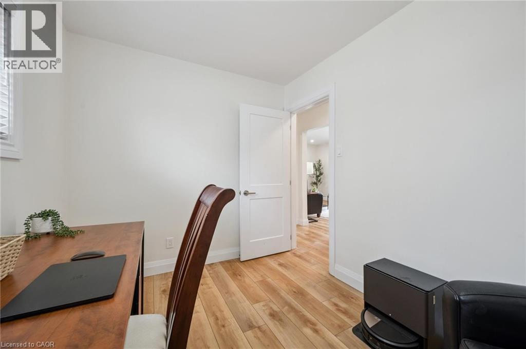 699 Frederick Street, Kitchener, Ontario  N2B 2B3 - Photo 19 - 40815078