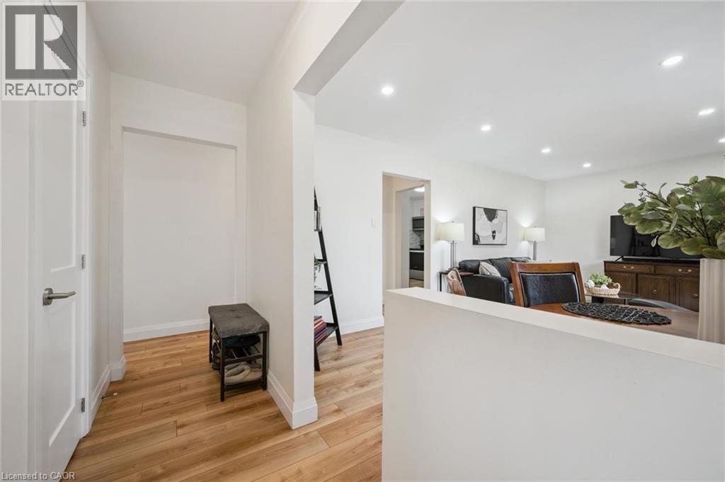 699 Frederick Street, Kitchener, Ontario  N2B 2B3 - Photo 6 - 40815078