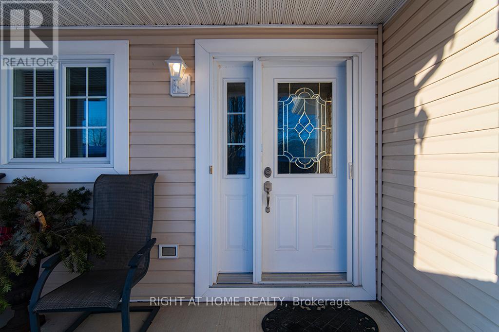 156 Gracehill Crescent, Hamilton, Ontario  L8B 1A5 - Photo 5 - X12750926