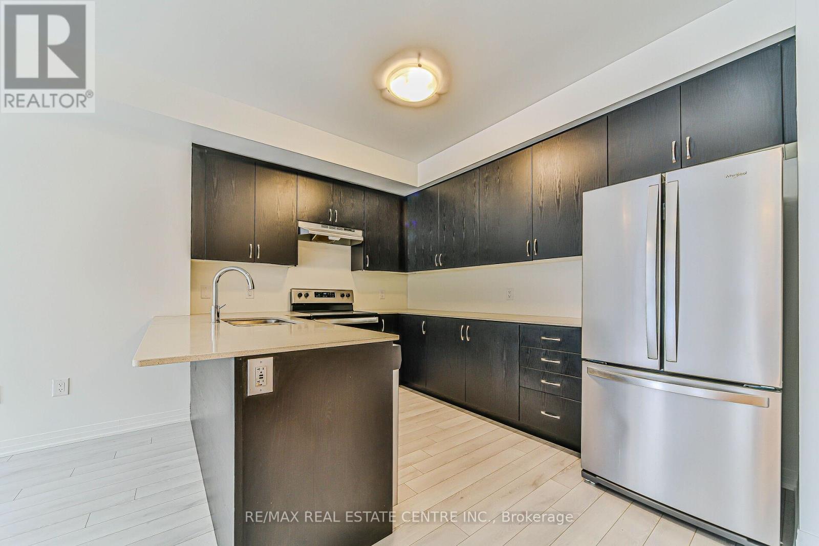 902 - 585 Colborne Street E, Brantford, Ontario  N3S 0K4 - Photo 17 - X12886714