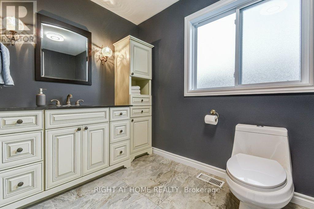 156 Gracehill Crescent, Hamilton, Ontario  L8B 1A5 - Photo 14 - X12750926