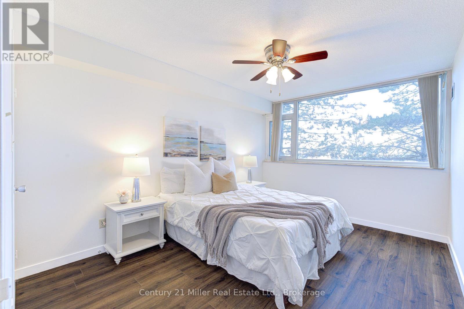 304 - 20 Speers Road, Oakville, Ontario  L6K 3R5 - Photo 13 - W12923094