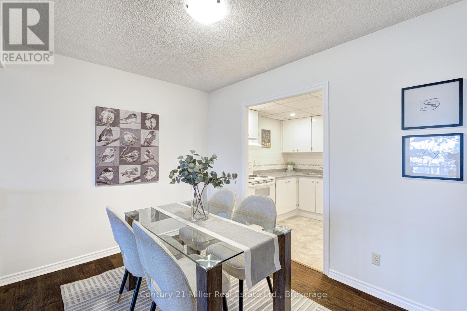 304 - 20 Speers Road, Oakville, Ontario  L6K 3R5 - Photo 8 - W12923094