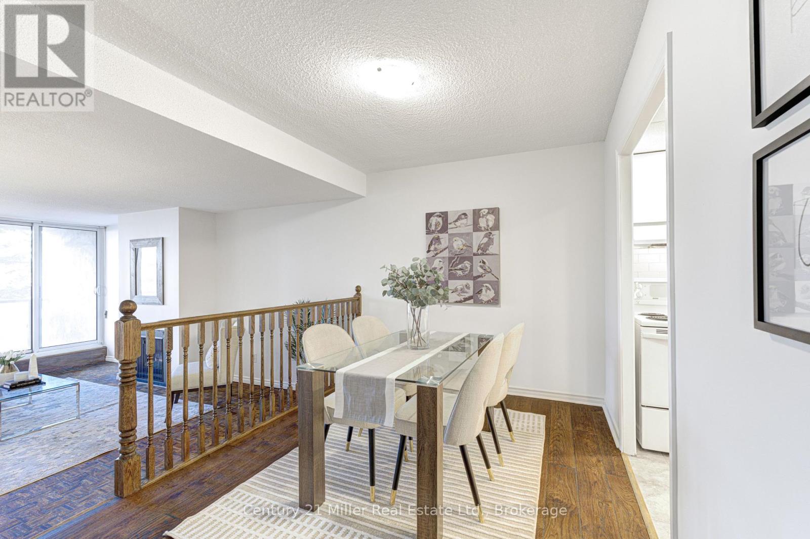 304 - 20 Speers Road, Oakville, Ontario  L6K 3R5 - Photo 9 - W12923094