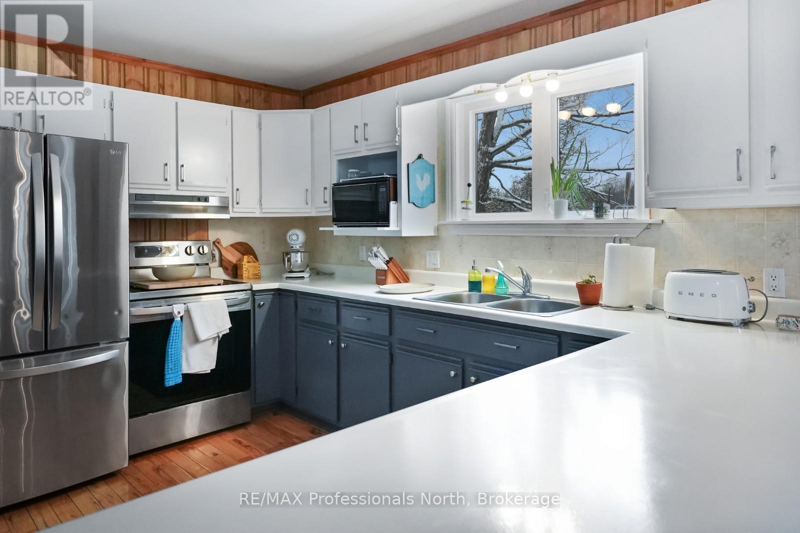 1054 Grace River Road, Highlands East (Monmouth), Ontario  K0L 1M0 - Photo 7 - X12919494