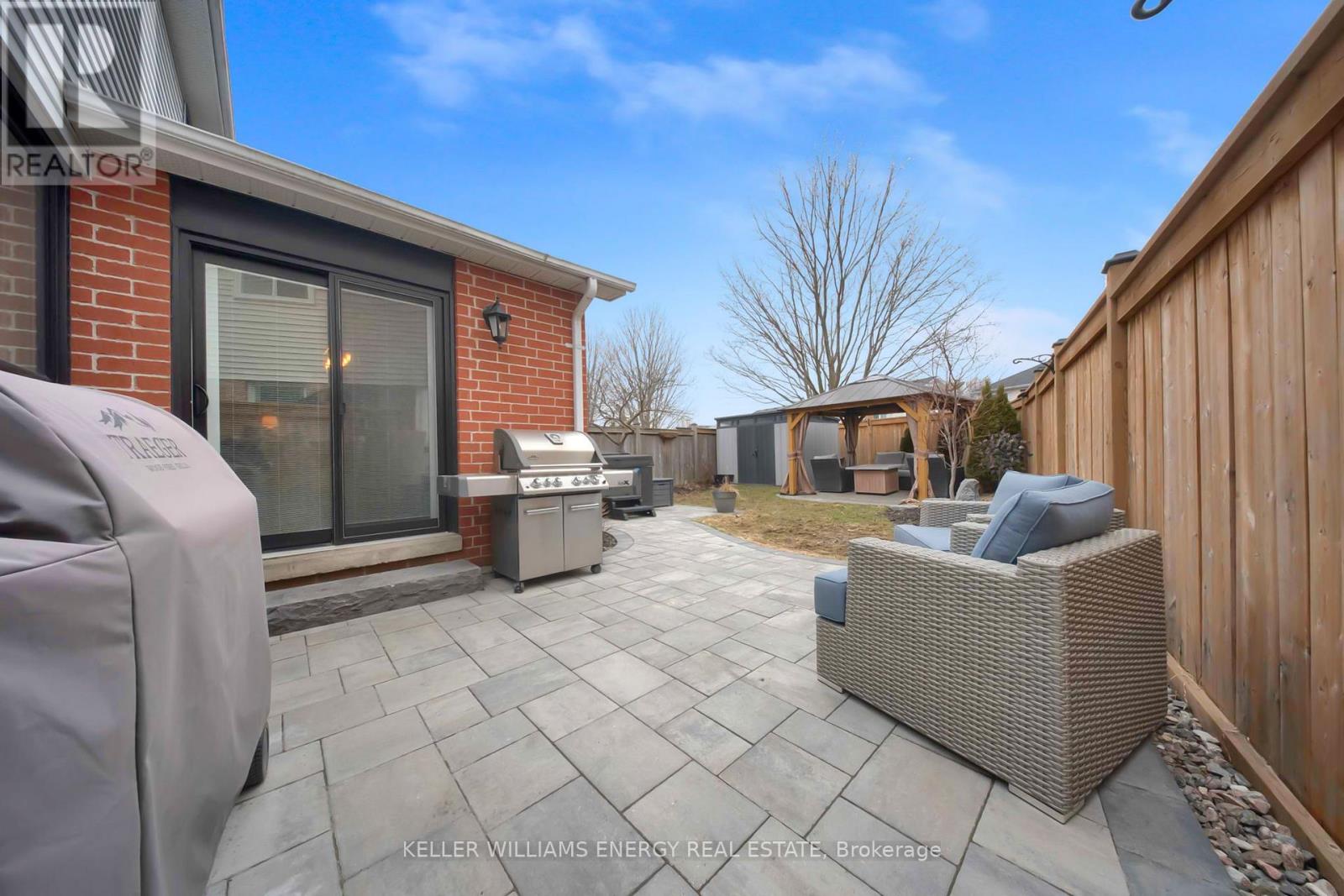 20 Hearthstone Crescent, Clarington, Ontario L1E 2X7 - Photo 4 - E12923046