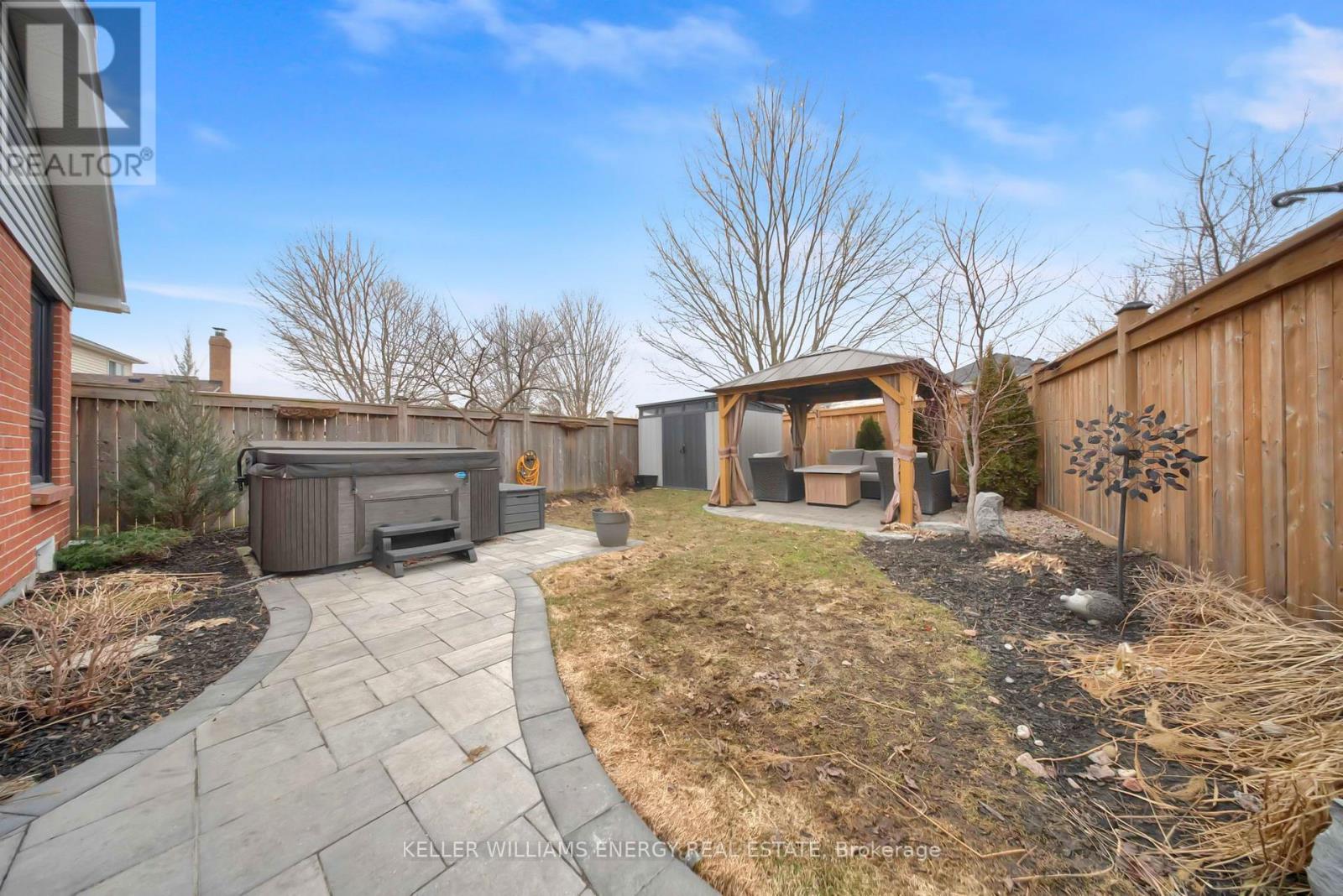 20 Hearthstone Crescent, Clarington, Ontario L1E 2X7 - Photo 5 - E12923046