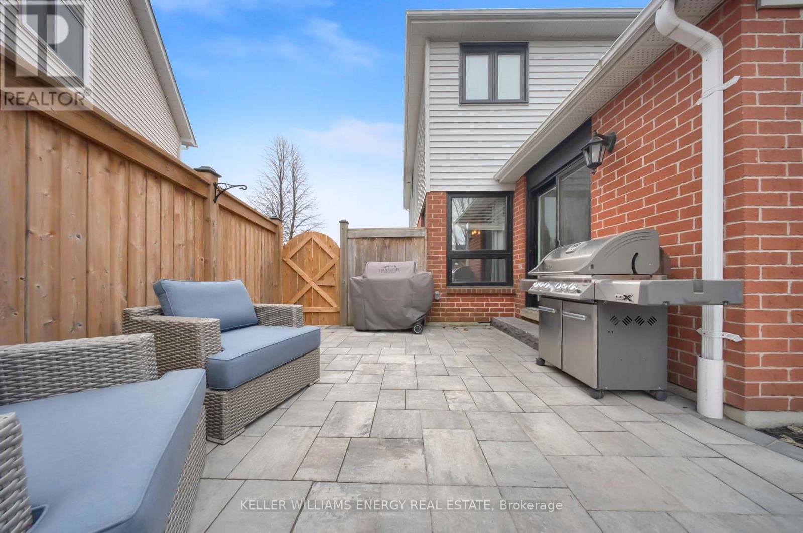 20 Hearthstone Crescent, Clarington, Ontario L1E 2X7 - Photo 9 - E12923046