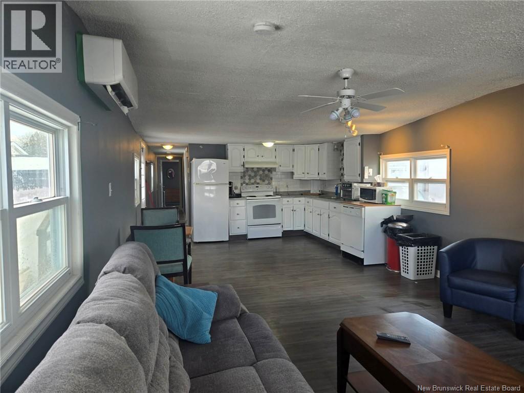 27 Daisy Street, Saint John, New Brunswick  E2M 5M8 - Photo 6 - NB134202