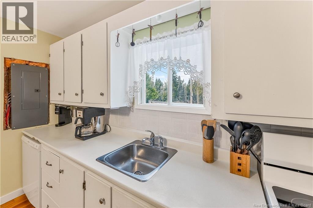250 Holt's Point Road, Bocabec, New Brunswick  E3B 3N7 - Photo 11 - NB135582